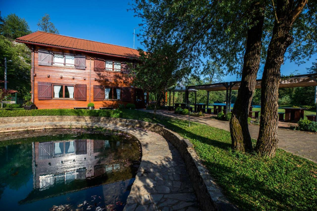 Apartment Mreznicka Kuca Duga Resa Exterior foto